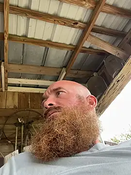 Snapshot of 32XRedBeard chatting on 06/25/26, 06:23 32XRedBeard online show from 06/25/26, 06:23