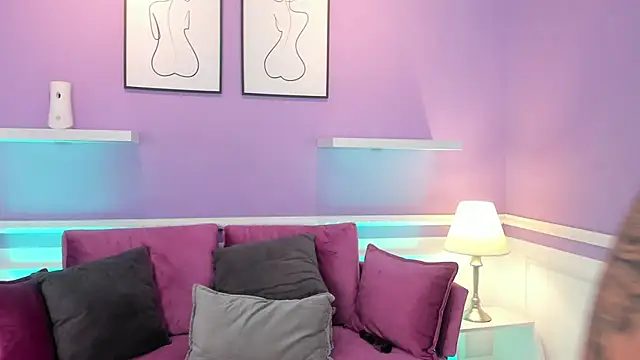 Snapshot of Emma_Walkerr_ chatting on 02/03/25, 10:11 Emma Walkerr online show from 02/03/25, 10:11