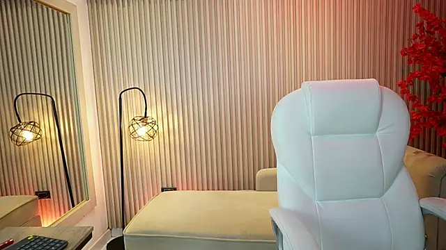 Snapshot of Emma_Walkerr_ chatting on 09/10/25, 07:03 Emma Walkerr online show from 09/10/25, 07:03