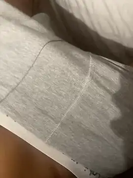 Snapshot of mdnn77 chatting on 02/15/25, 12:33 mdnn77 online show from 02/15/25, 12:33