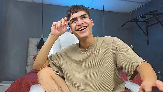 Tommy18   online show from 02/20/25, 06:39