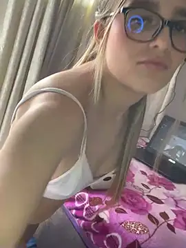 LunaShine  online show from 02/16/25, 06:21