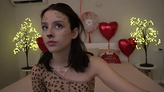 AnnaElys online show from 02/18/25, 09:31