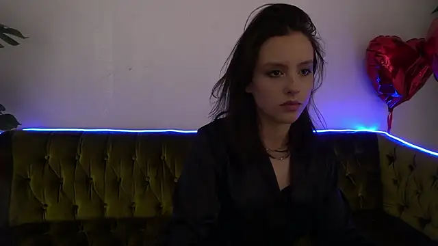 AnnaElys online show from 03/04/25, 09:43