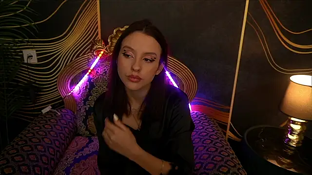 AnnaElys online show from 03/08/25, 10:24