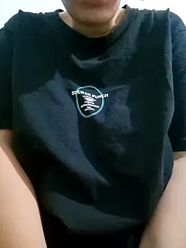 Snapshot of nonalona199999 chatting on 11/28/25, 08:55 nonalona199999 online show from 11/28/25, 08:55