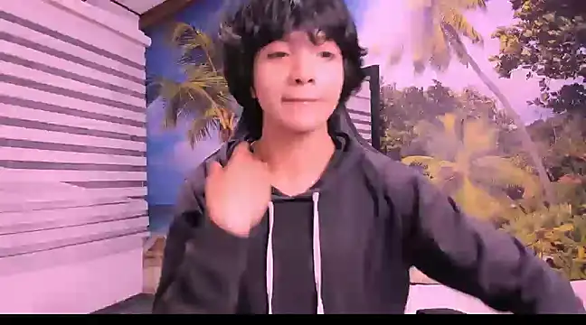 AllanYong18 online show from 01/31/25, 06:35