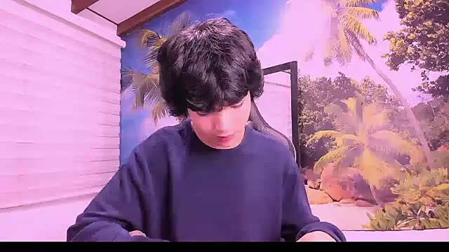 AllanYong18 online show from 02/05/25, 04:06