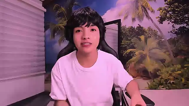 AllanYong18 online show from 02/06/25, 07:56