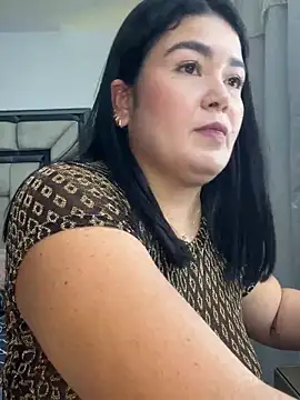 Snapshot of karla_hotgirl chatting on 03/09/25, 03:11 karla hotgirl online show from 03/09/25, 03:11