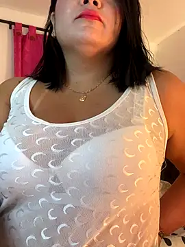 Snapshot of karla_hotgirl chatting on 09/09/25, 01:38 karla hotgirl online show from 09/09/25, 01:38