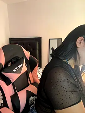 Snapshot of karla_hotgirl chatting on 09/24/25, 01:42 karla hotgirl online show from 09/24/25, 01:42