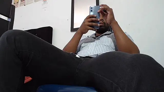 strong  anthony online show from 06/11/26, 04:05