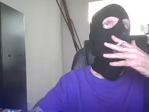 Snapshot of filthymind619 chatting on 01/12/25, 10:43 filthymind619 online show from 01/12/25, 10:43