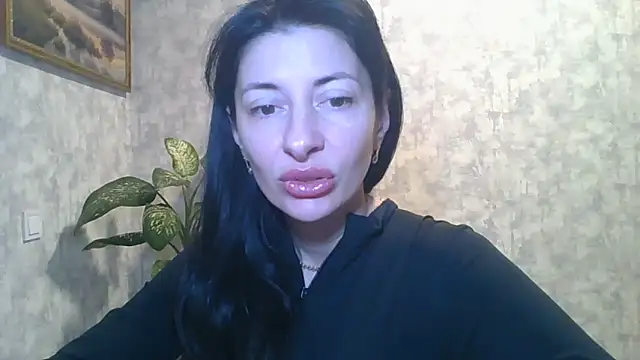 LissaBlossom online show from 10/19/25, 04:24