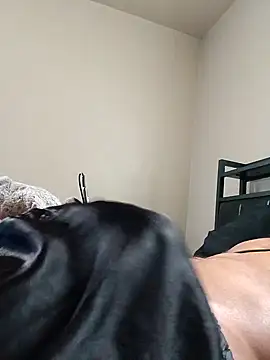 Snapshot of MrDaddyBbSnake chatting on 01/19/25, 02:28 MrDaddyBbSnake online show from 01/19/25, 02:28