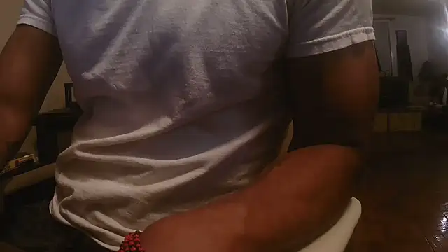 Snapshot of MrDaddyBbSnake chatting on 06/07/26, 05:11 MrDaddyBbSnake online show from 06/07/26, 05:11