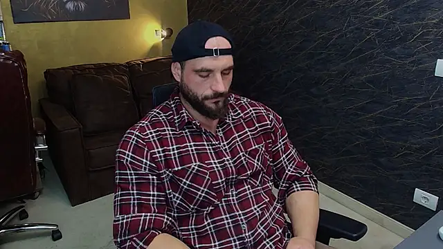 AdamJamesonn online show from 06/24/26, 05:39