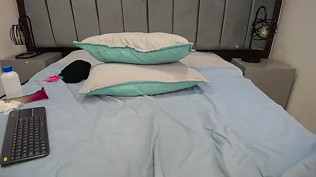 VickyBoobss online show from 03/05/25, 04:57