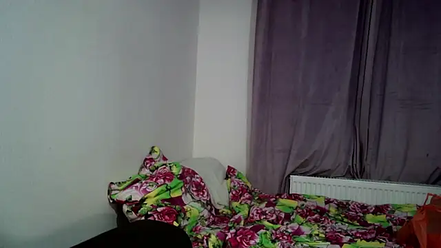 Snapshot of viamen chatting on 06/18/26, 05:39 viamen online show from 06/18/26, 05:39