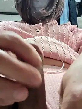 Snapshot of Risa0930hinata chatting on 03/18/26, 12:36 Risa0930hinata online show from 03/18/26, 12:36