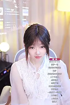 Snapshot of Zoe-99 chatting on 01/13/25, 12:35 Zoe-99 online show from 01/13/25, 12:35