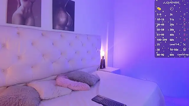 Snapshot of kathy_bakerr chatting on 10/14/25, 01:01 kathy bakerr online show from 10/14/25, 01:01