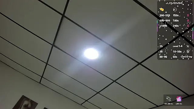 Snapshot of kathy_bakerr chatting on 10/19/25, 01:56 kathy bakerr online show from 10/19/25, 01:56