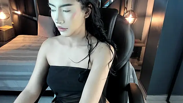 vaiolethsan   online show from 01/14/26, 08:47