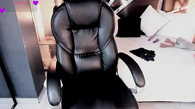 vaiolethsan   online show from 02/16/26, 08:16