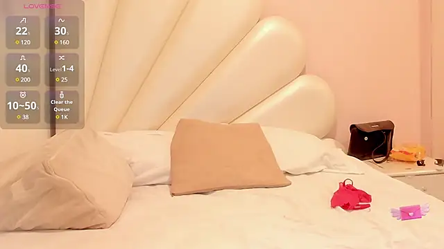 Snapshot of Thifany_Hampton_ chatting on 01/17/25, 10:56 Thifany Hampton online show from 01/17/25, 10:56