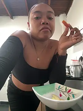 JasmineRose7 online show from 05/01/26, 12:21