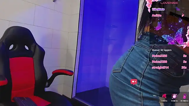 Snapshot of Ambar__Diaz chatting on 01/21/25, 01:50 Ambar Diaz online show from 01/21/25, 01:50