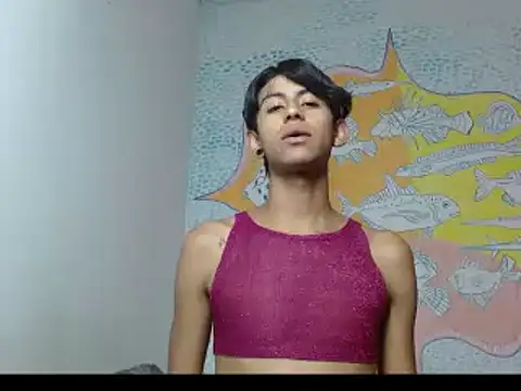 Snapshot of boysLittle chatting on 01/21/25, 06:45 boysLittle online show from 01/21/25, 06:45