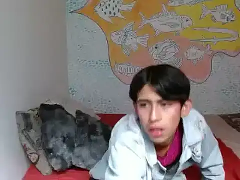 Snapshot of boysLittle chatting on 01/26/25, 12:01 boysLittle online show from 01/26/25, 12:01