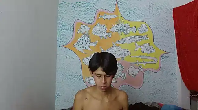 Snapshot of boysLittle chatting on 02/01/25, 12:05 boysLittle online show from 02/01/25, 12:05