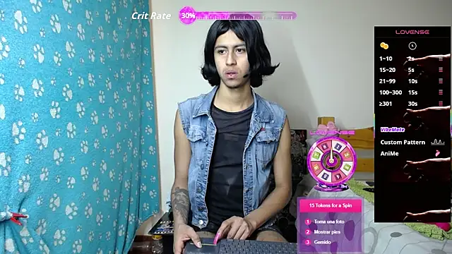 Snapshot of boysLittle chatting on 11/05/25, 05:24 boysLittle online show from 11/05/25, 05:24