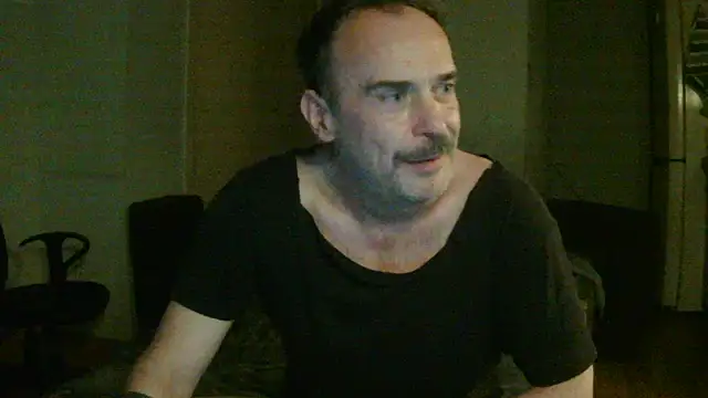 Snapshot of GaySexxPL chatting on 06/14/26, 05:20 GaySexxPL online show from 06/14/26, 05:20