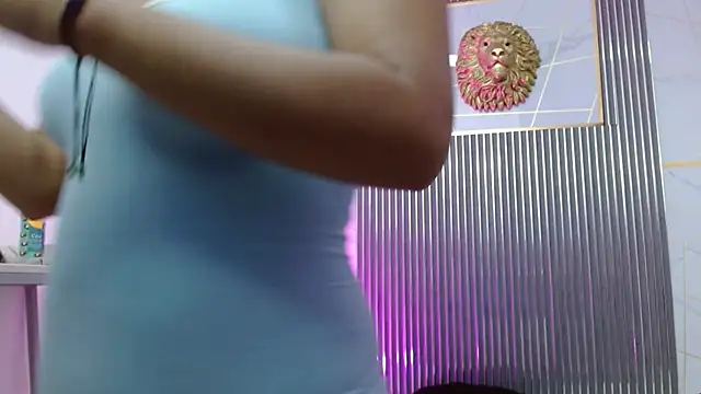 gabriela cortez online show from 05/20/26, 03:24