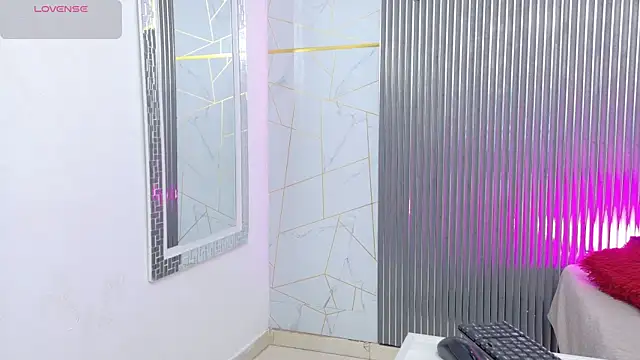 gabriela cortez online show from 06/25/26, 04:01