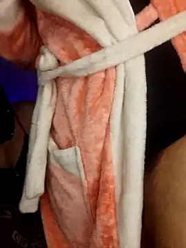 Snapshot of Mayan9 chatting on 01/24/25, 10:08 Mayan9 online show from 01/24/25, 10:08