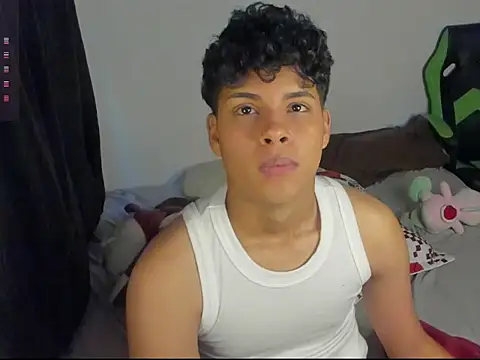 Snapshot of dani_angels__ chatting on 01/21/25, 11:24 dani angels online show from 01/21/25, 11:24