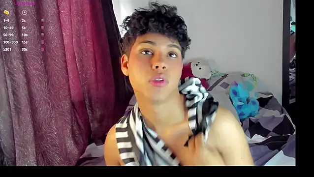 Snapshot of dani_angels__ chatting on 02/17/25, 07:53 dani angels online show from 02/17/25, 07:53