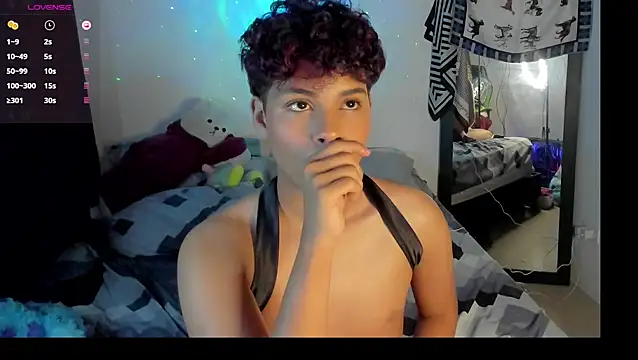 Snapshot of dani_angels__ chatting on 03/17/25, 06:29 dani angels online show from 03/17/25, 06:29