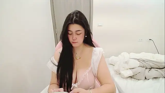 Snapshot of minnie9009 chatting on 03/10/26, 09:25 minnie9009 online show from 03/10/26, 09:25