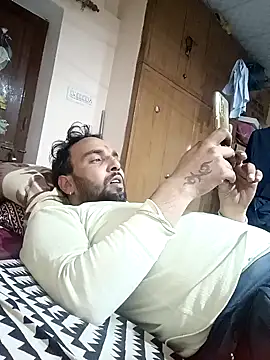 Snapshot of Rajasthani-boy chatting on 01/20/25, 02:57 Rajasthani-boy online show from 01/20/25, 02:57