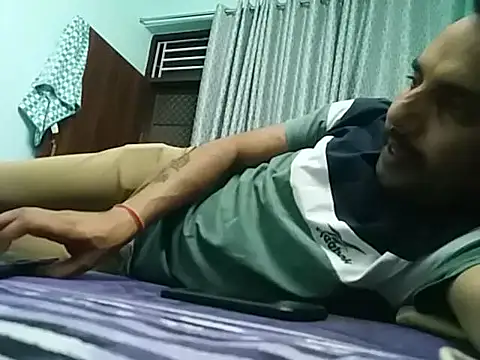 Snapshot of Rajasthani-boy chatting on 03/06/26, 03:41 Rajasthani-boy online show from 03/06/26, 03:41