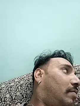 Snapshot of Rajasthani-boy chatting on 03/11/26, 03:29 Rajasthani-boy online show from 03/11/26, 03:29