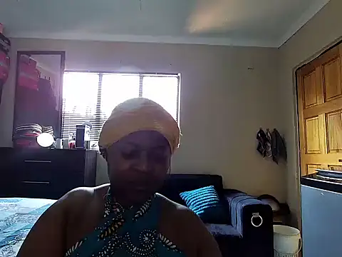 fatass2twerk225 online show from 09/22/25, 12:07