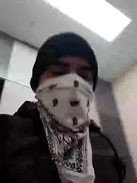 Snapshot of 13lusty chatting on 01/14/25, 09:13 13lusty online show from 01/14/25, 09:13